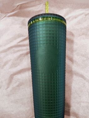 Starbucks Matte Forest Green Studded Tumbler with Lime Straw